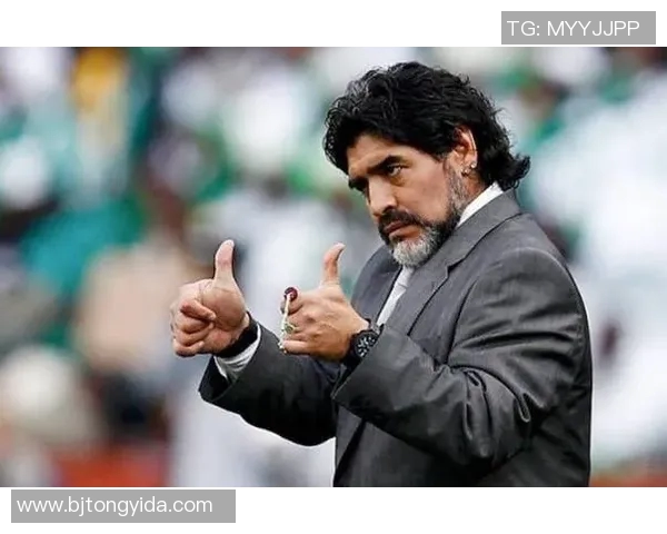 足球明星的私人生活揭秘与职业生涯的平衡探讨