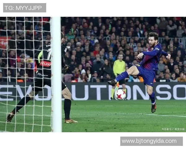 足球明星进球精彩瞬间全记录盘点历史经典进球与传奇球员的辉煌时刻